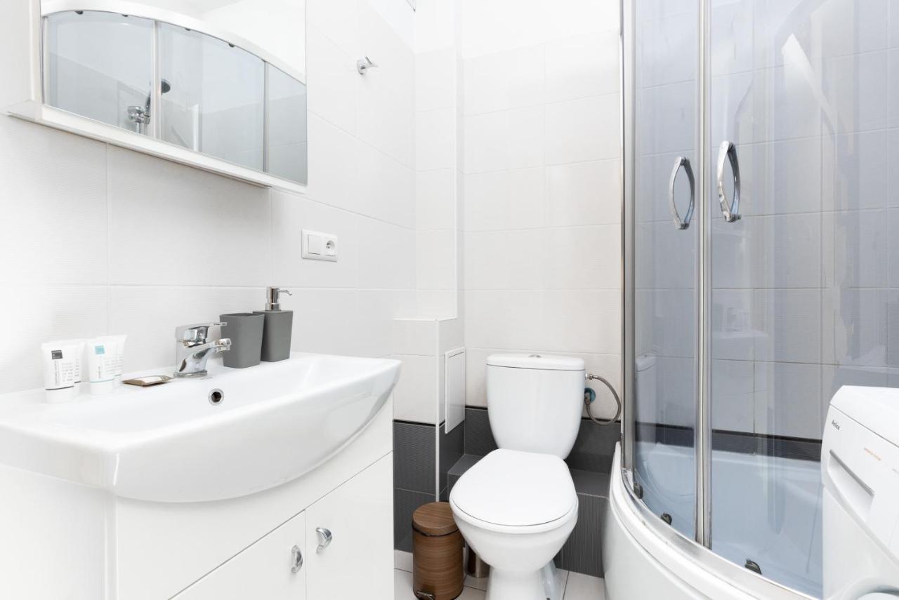 Apartments City Center Krucza By Renters Varsavia Esterno foto